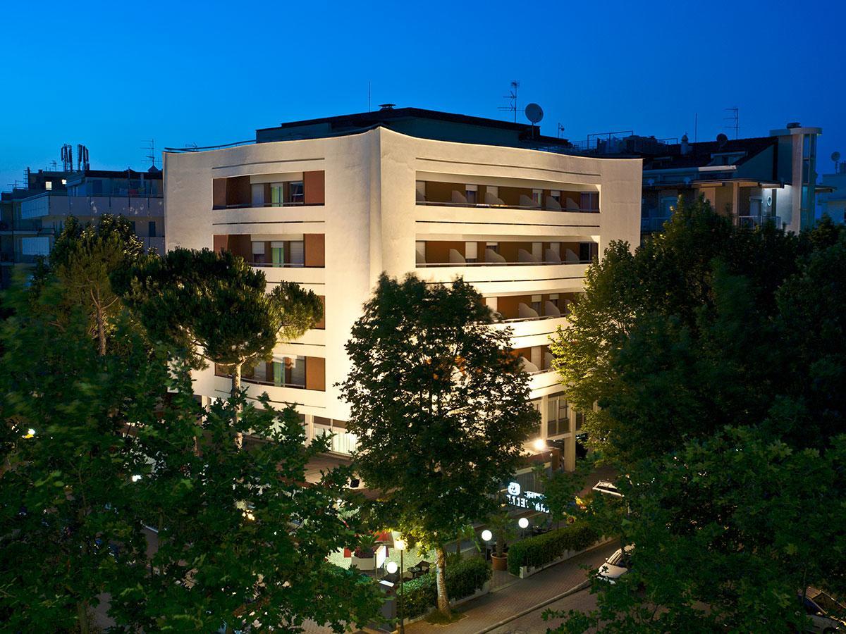 Hotel Caravelle Cesenatico Kültér fotó